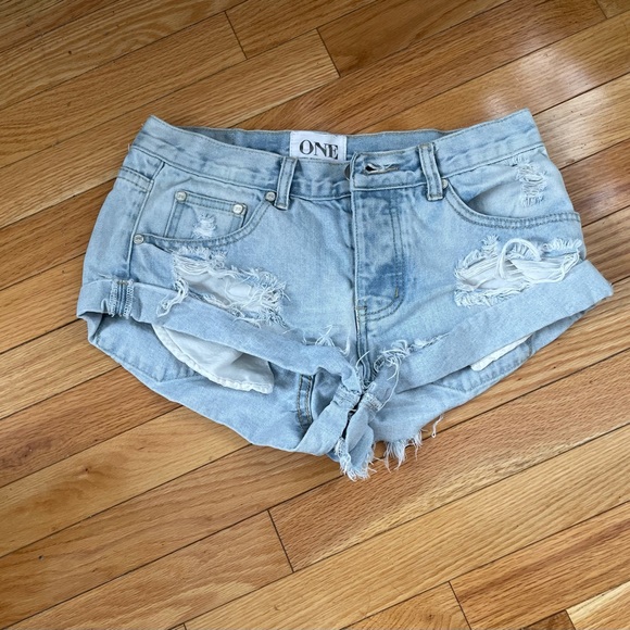 Low waisted jeans shorts ripped made in china - Picture 4 of 4
